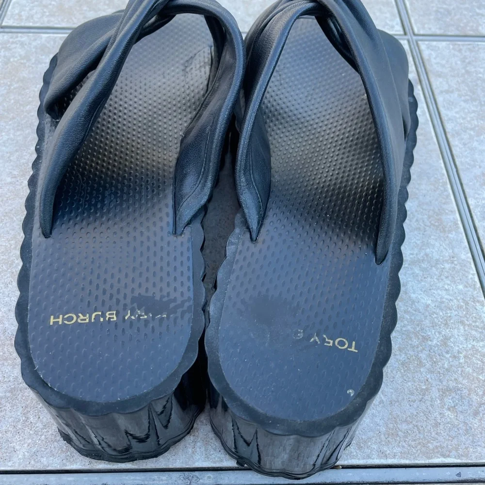 Tory Burch Knotted Scalloped Wedge Black Leather Platform Slide
